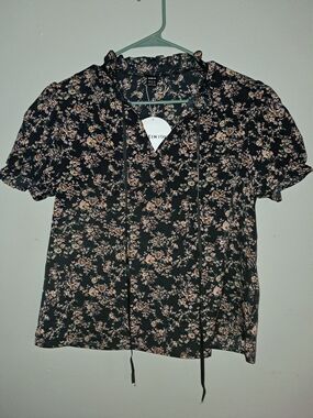 SHEIN NWT Black Floral Ruffle Tie-Neck Blouse